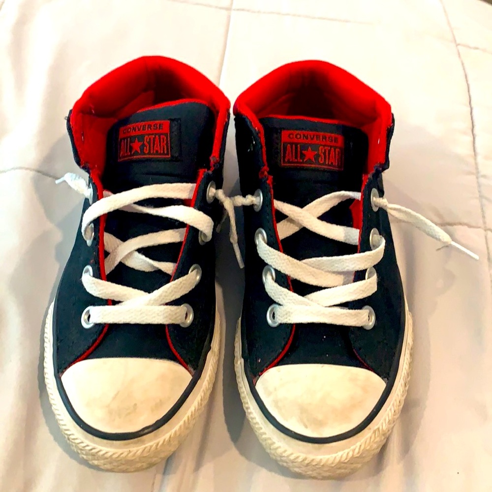 Converse All Star youth shoes size 1 mid rise